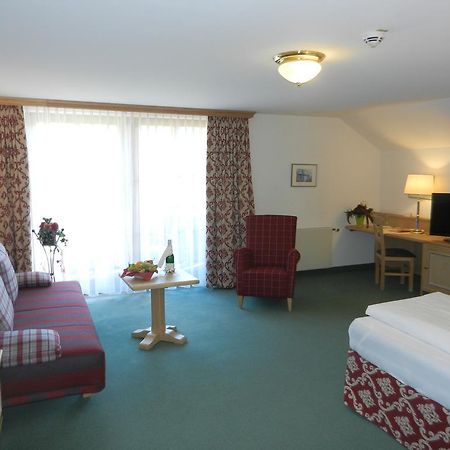 Hotel Am Kofel - Gesundheitszentrum Оберамергау Екстериор снимка
