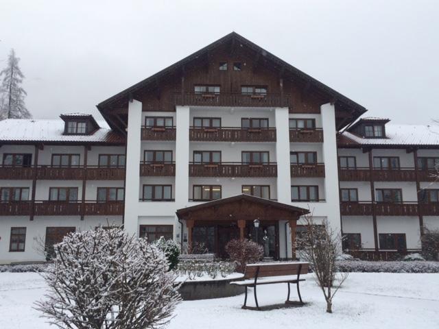 Hotel Am Kofel - Gesundheitszentrum Оберамергау Екстериор снимка